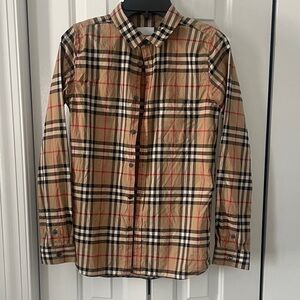BURBERRY Long sleeved Oxford shirt in Burberry’s classic pattern. Boys size 12.